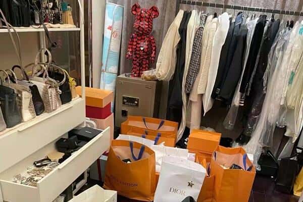 阿里地区噶尔回收一线品牌衣服