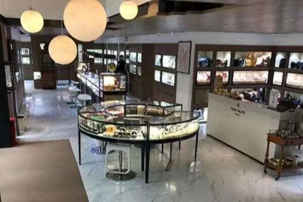 阿里地区噶尔寄卖奢侈品店